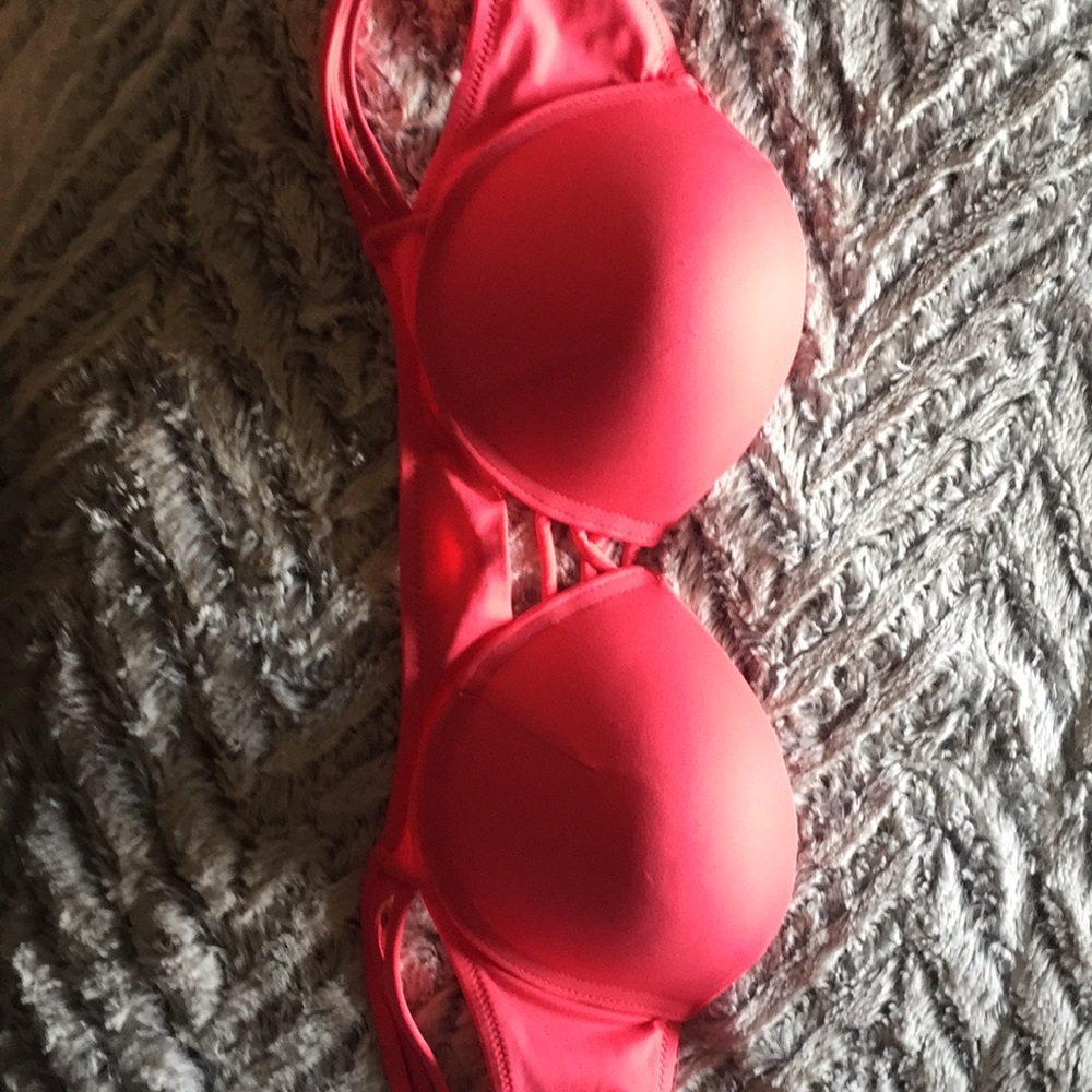 Push-up bikini top